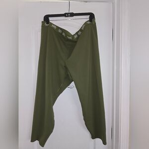 YITTY Olive Leggings with Logo Waistband
